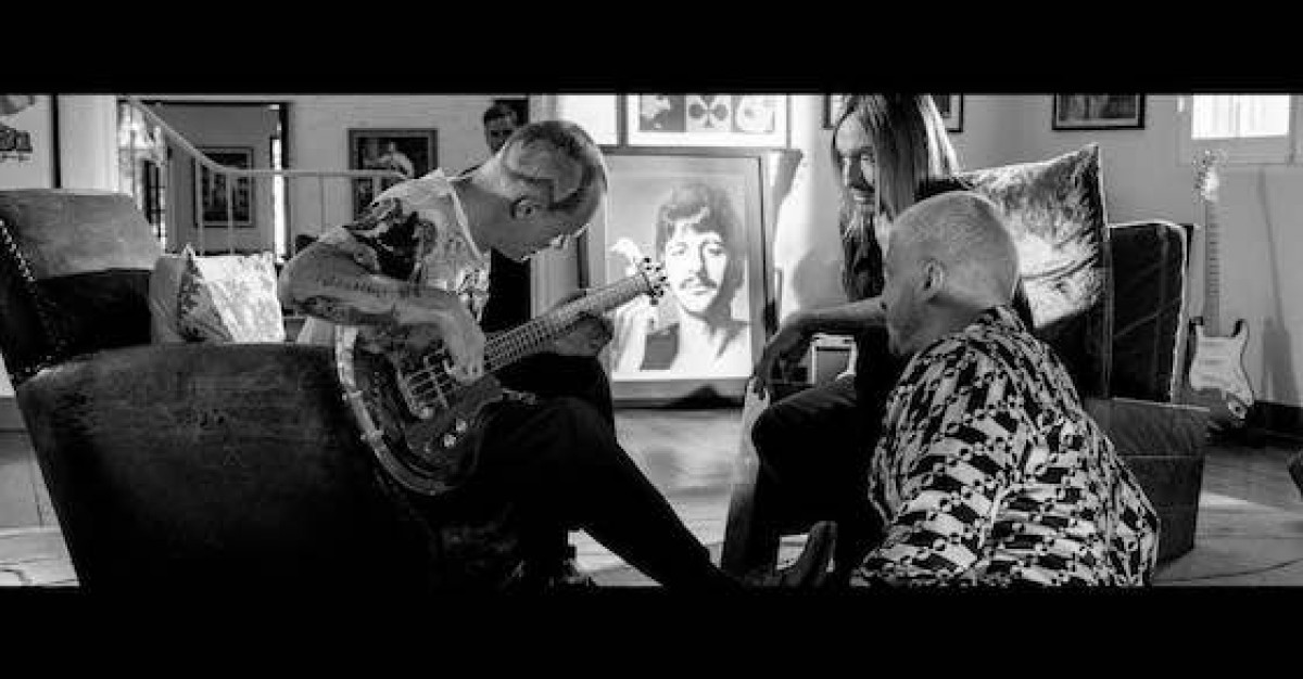 Flea & Iggy dans un mini documentaire Bitten By Flea"